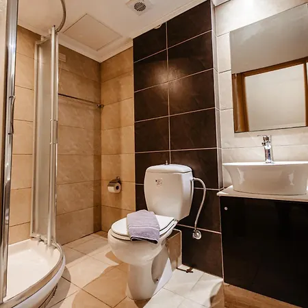 Marialena Apartahotel 2*