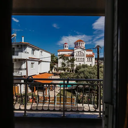 Apartahotel Marialena Potos