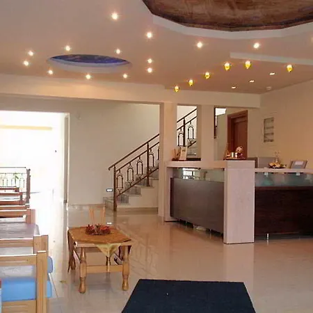 Apartahotel Marialena 2*