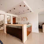 Marialena Aparthotel