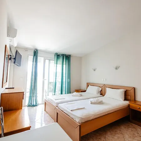 Marialena Apart Otel Potos