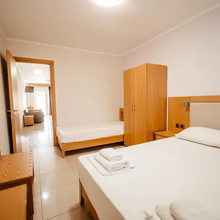 Marialena Apart Otel Potos