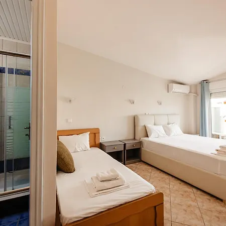 Marialena 2* ポトス