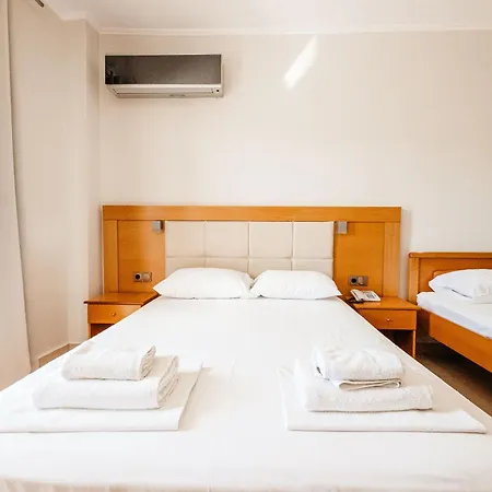 Marialena Aparthotel Potos
