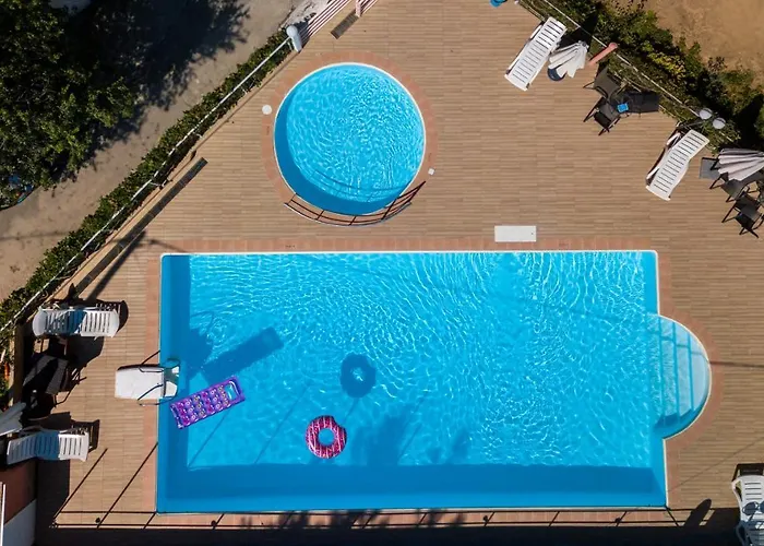 Marialena Aparthotel