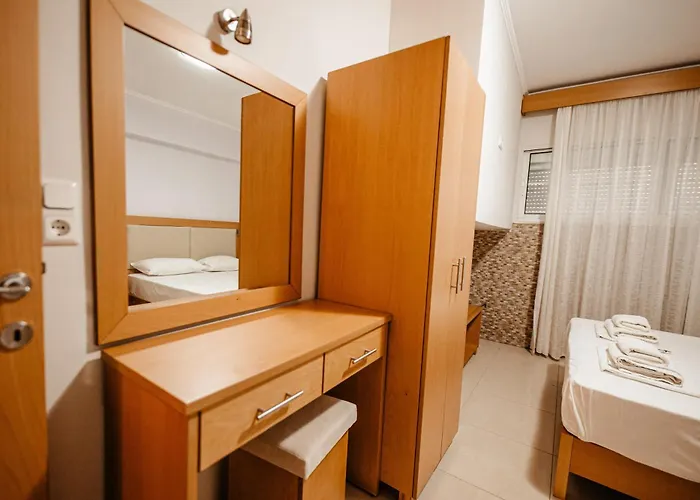 Marialena Aparthotel