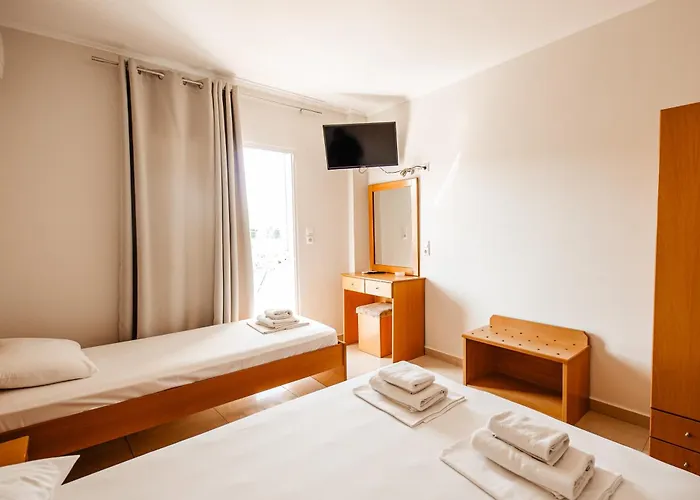 Marialena Aparthotel 2*