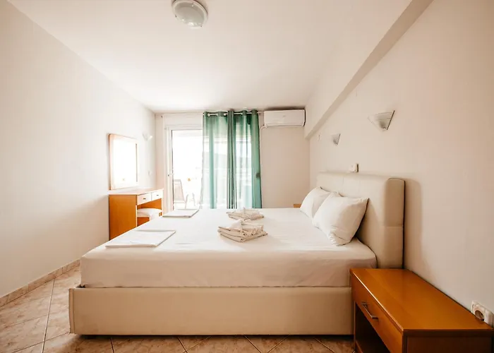 Marialena Aparthotel Potos